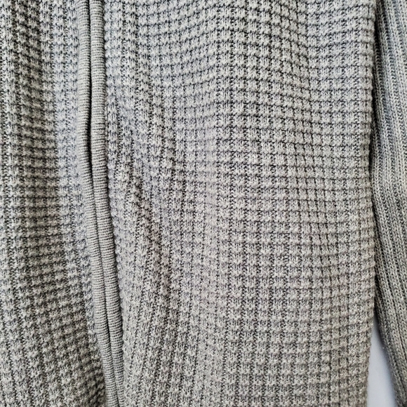 Liz Claiborne grey Front zipper Sweater - Picture 2 of 10